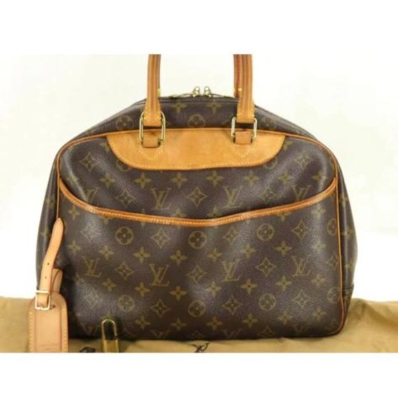 Louis Vuitton Handbags - Beautiful Bag by Luis Vuitton